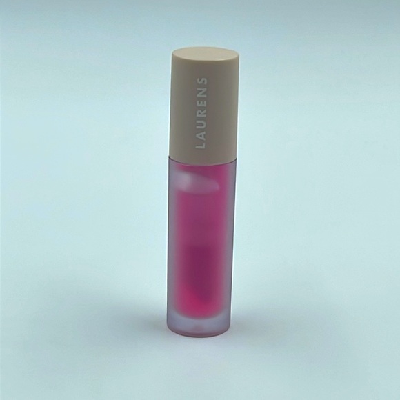 Laurens Skincare Lip Oil in Strawberry (NWT) - Picture 2 of 4